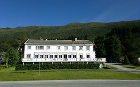 Eidsvåg Bed & Breakfast